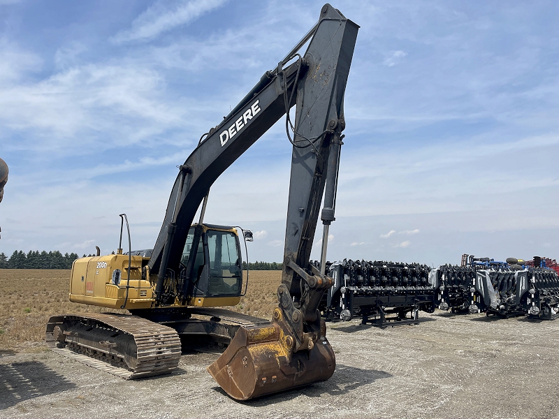 2011 John Deere 200D LC Excavator