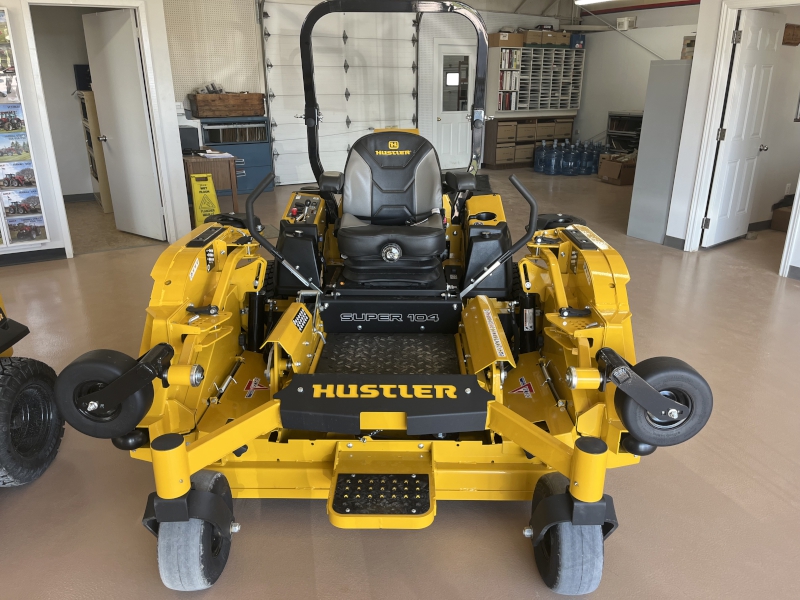 2024 Hustler Excel SUPER 104 Mower/Zero Turn