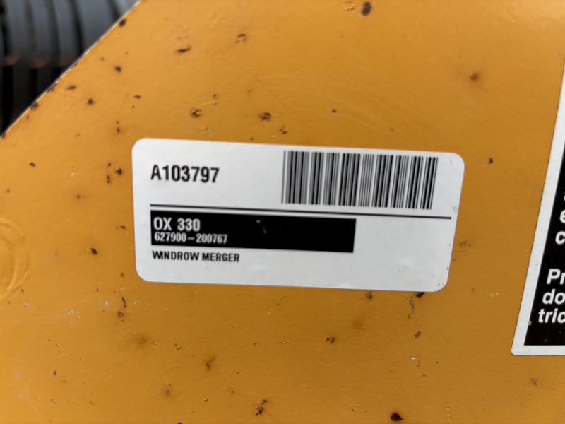 2015 Oxbo 330 Windrow Merger
