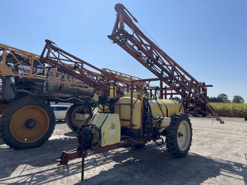 2002 Hardi NAV1000 Sprayer