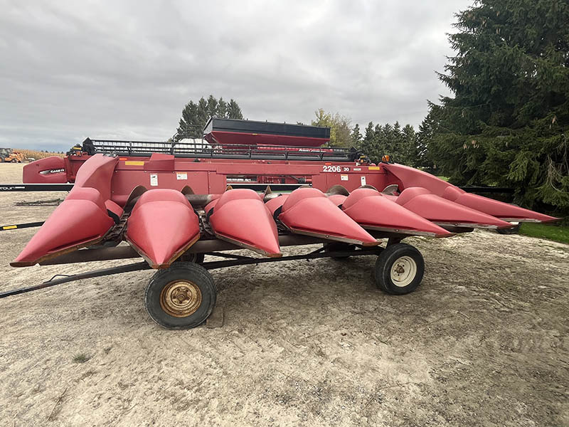 2002 Case IH 2206 Header Corn Head