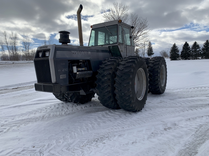 1981 Misc 4-210 Tractor