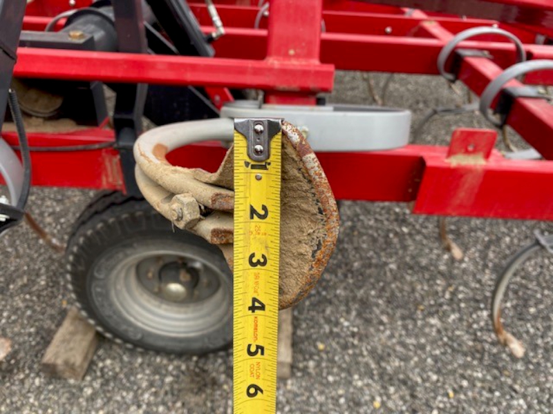 2017 Kongskilde 8200-26.5 Field Cultivator
