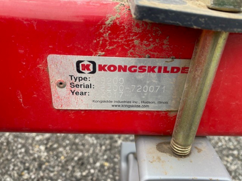 2017 Kongskilde 8200-26.5 Field Cultivator