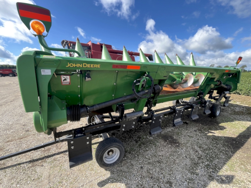 2013 John Deere 608C Header Corn Head