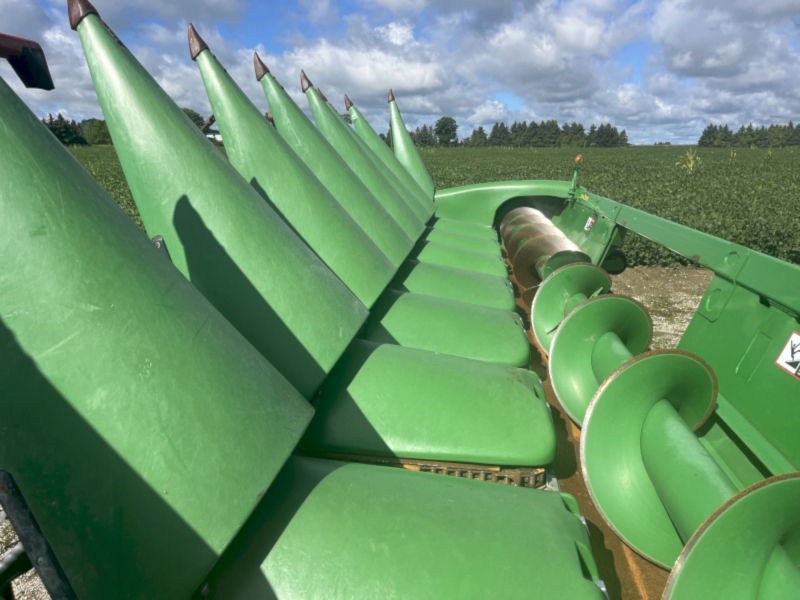 2013 John Deere 608C Header Corn Head