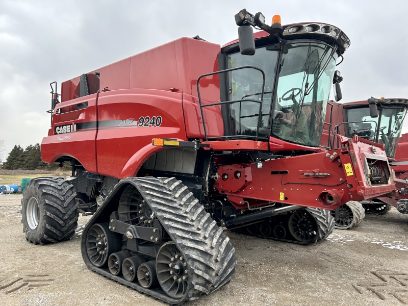 2015 Case IH 9240 Combine