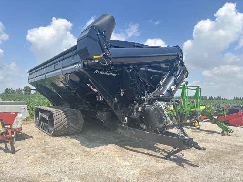 2026 Brent 2098 Grain Cart