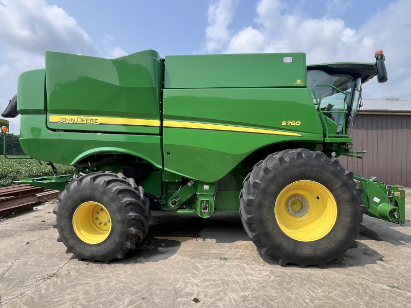 2020 John Deere S760 Combine