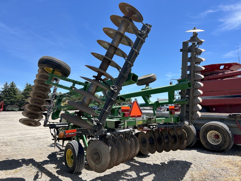 2002 John Deere 637 Disk Tandem