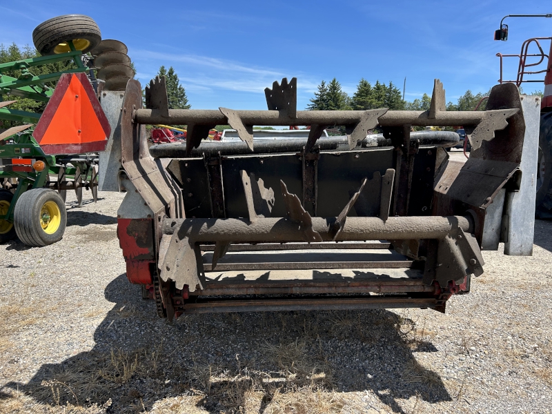 AGCO New Idea 3732 Manure Spreader