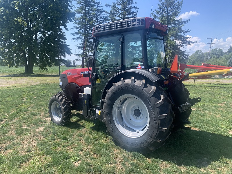 2022 Case IH FARMALL 100N Tractor