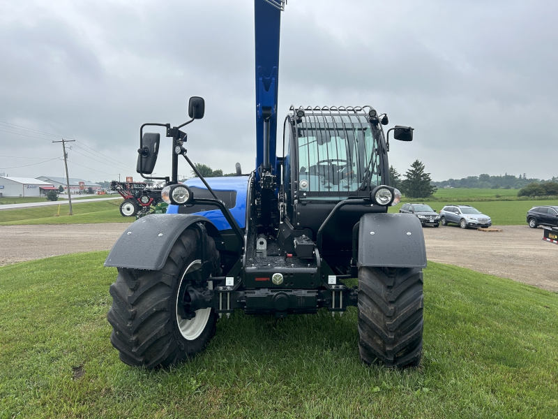 2025 New Holland TH7.42 ELITE TeleHandler