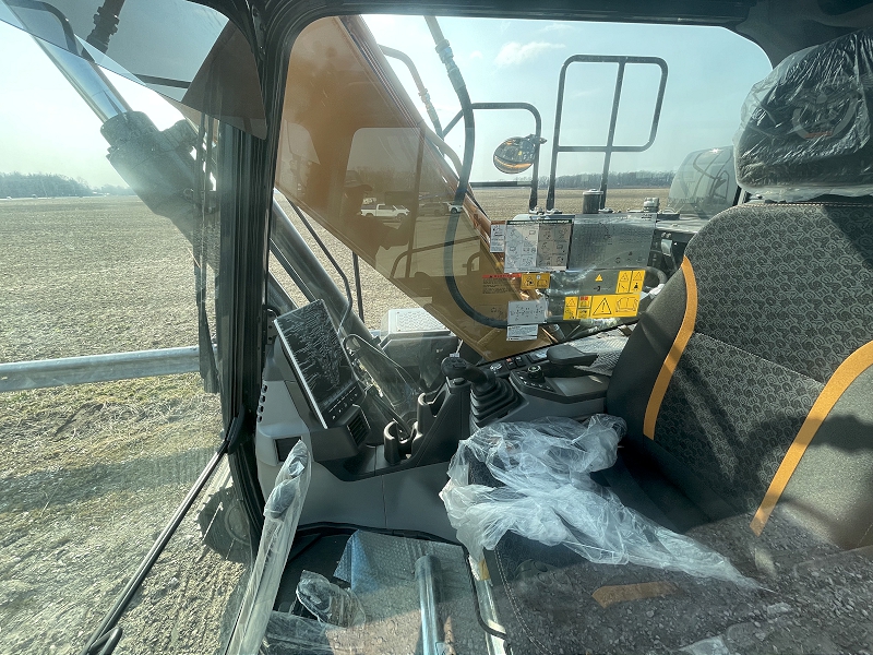 Sixth image Model Thumbnail