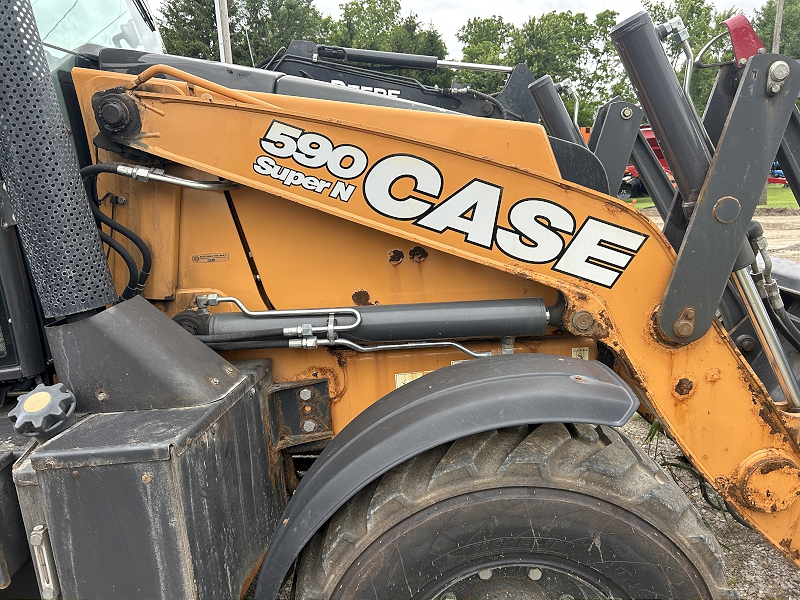 2019 Case 590SN Tractor Loader Backhoe