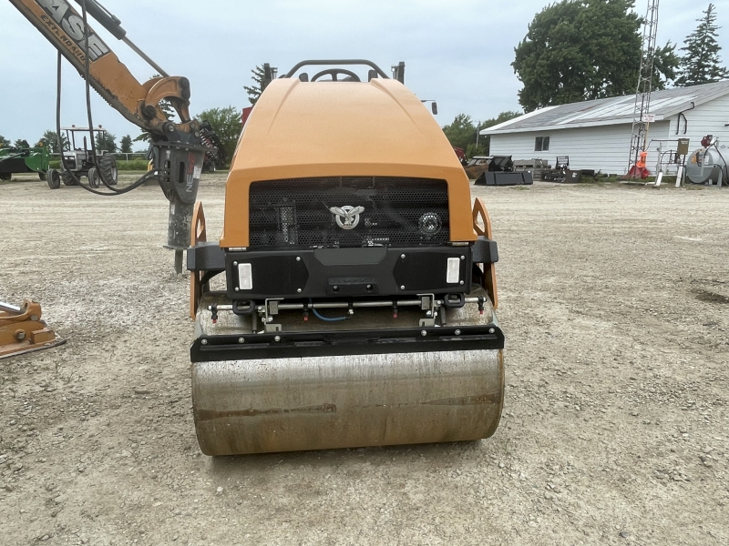 2024 Case DV26E Roller