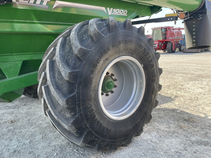 2022 Brent V1000 Grain Cart