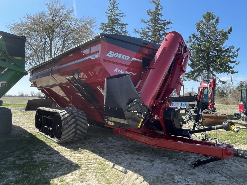2025 Brent 1198 Grain Cart