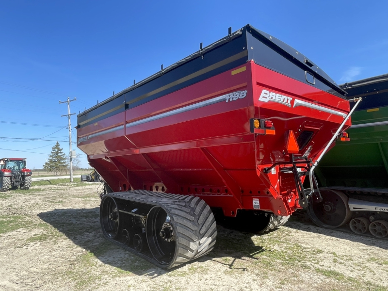2025 Brent 1198 Grain Cart