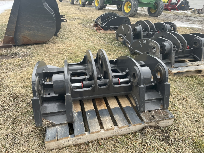 2024 Case COUPLER Attachments