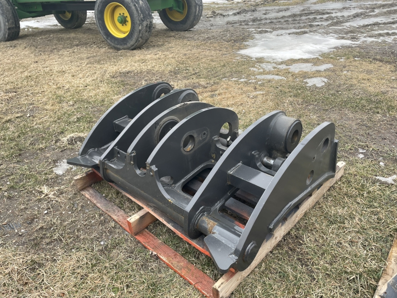 2024 Case COUPLER Attachments