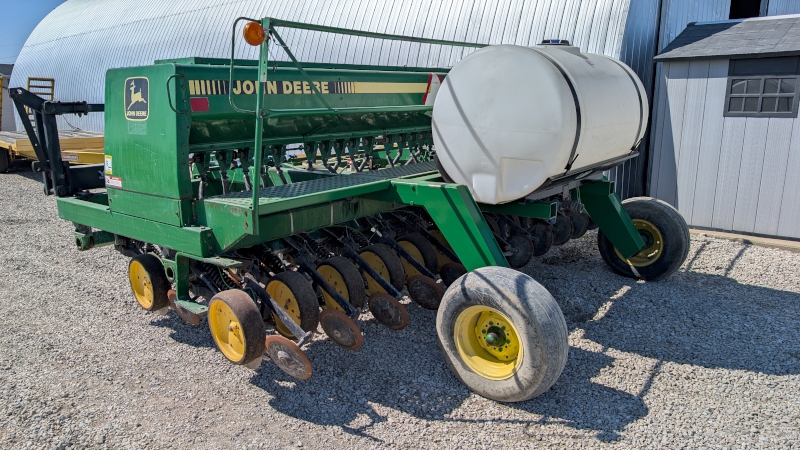 1991 John Deere 750 Drill