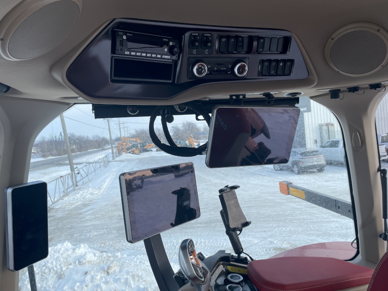 2026 Case IH MAGNUM 325 Tractor