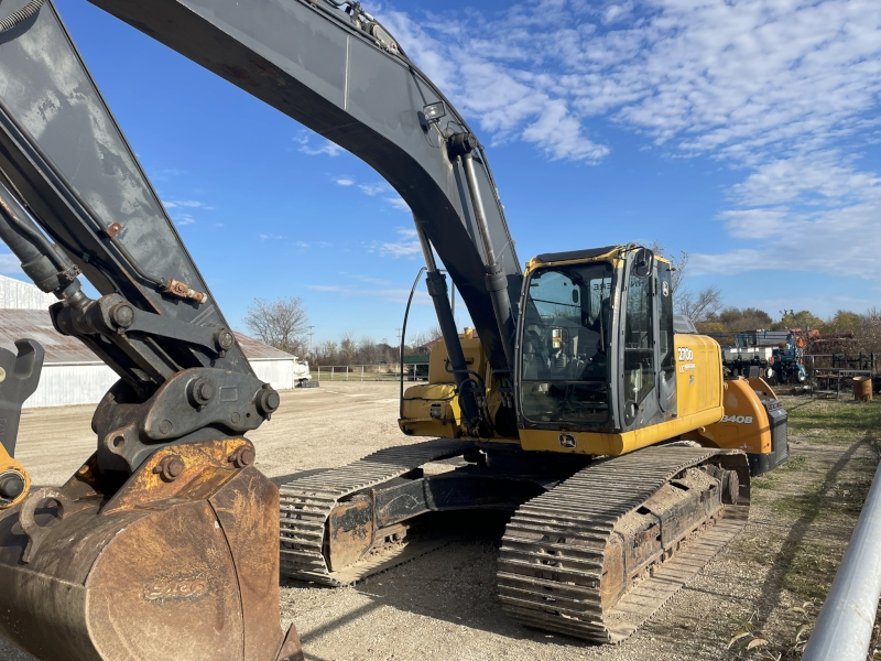 2011 John Deere 270D Excavator