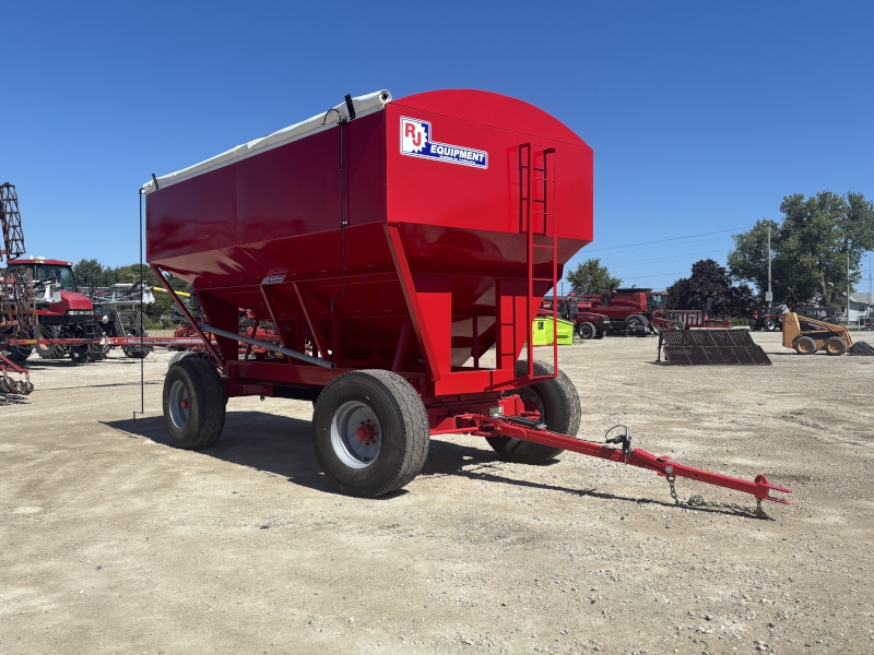 2026 R J Equipment 600 Gravity Box