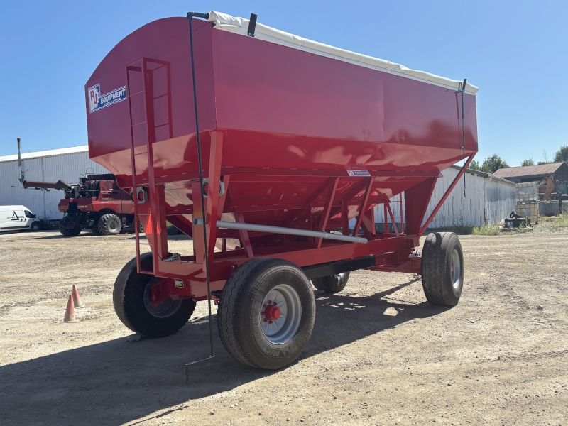 2026 R J Equipment 600 Gravity Box