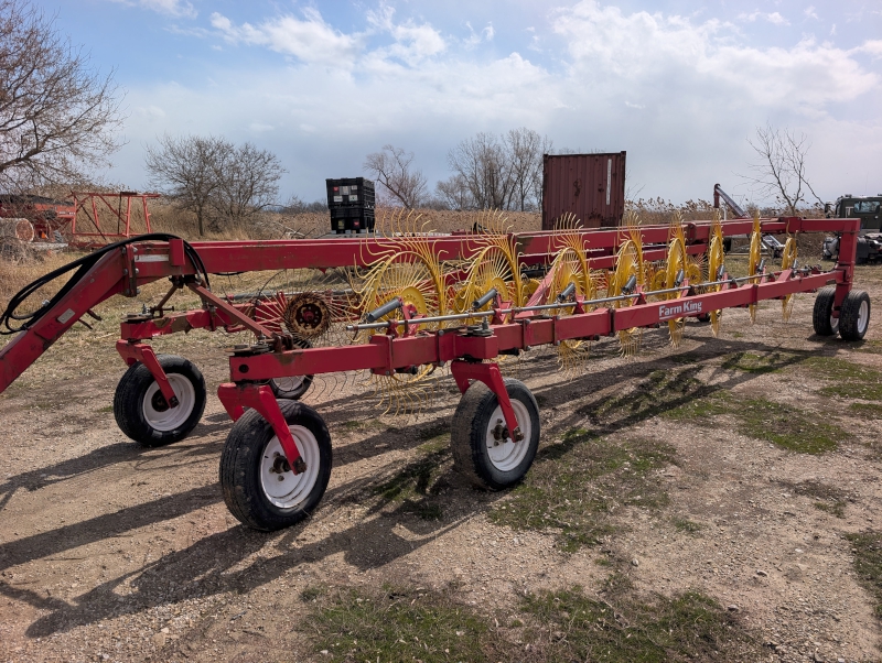 2010 Farm King RFKS16 Rake