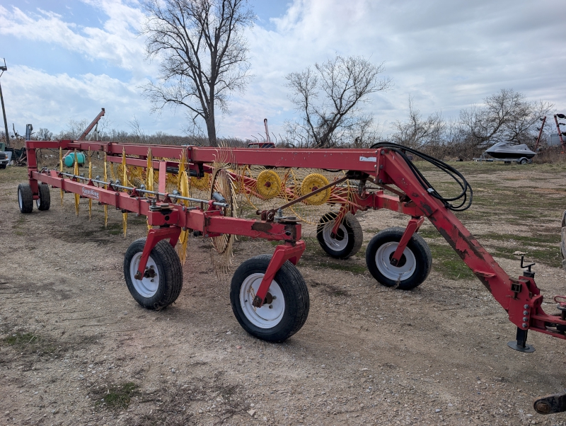 2010 Farm King RFKS16 Rake