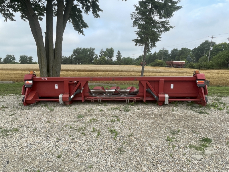 2002 Case IH 2208 Header Corn Head