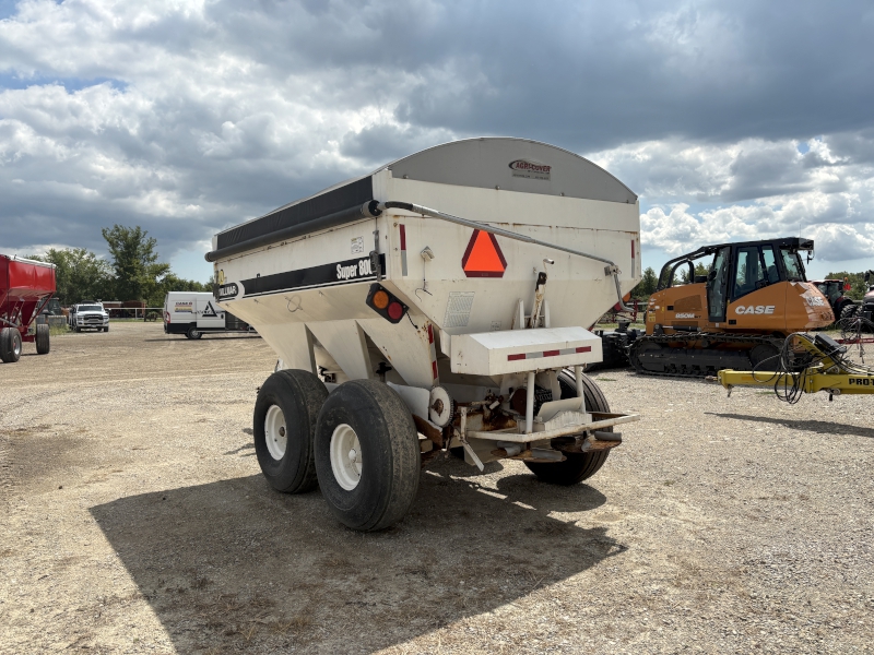 Misc SUPER 800 Fertilizer Spreader
