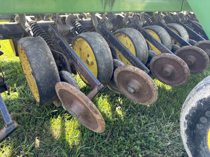 1994 John Deere 750 Drill