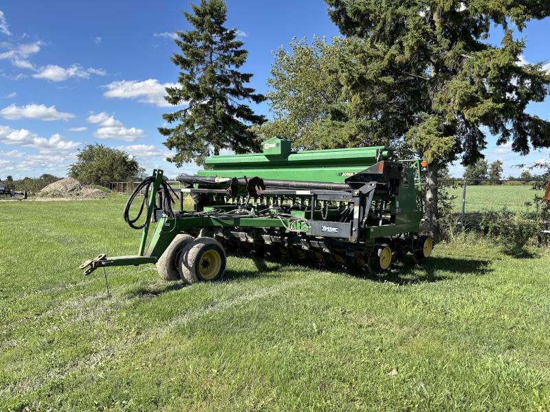1994 John Deere 750 Drill