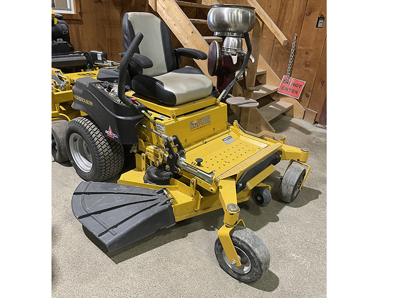 2019 Hustler Excel FLIPUP 48 Mower/Zero Turn