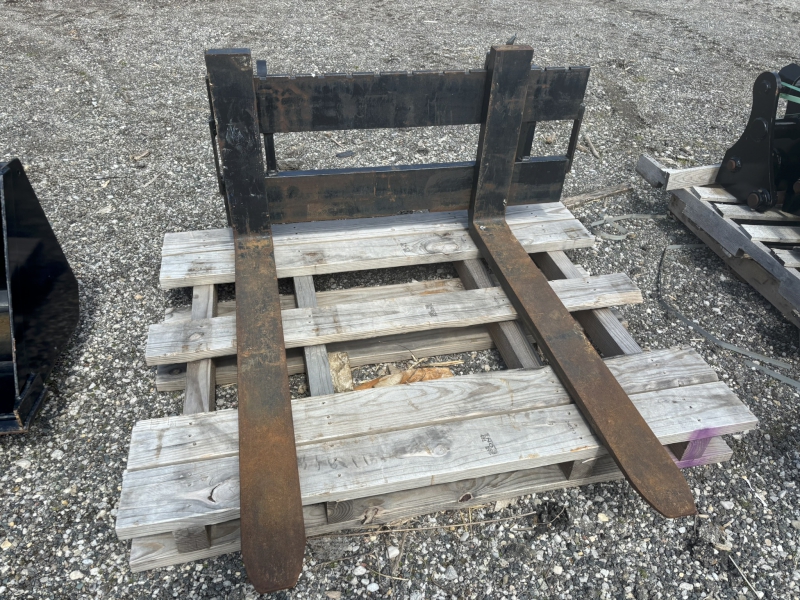 2022 Yanmar ISOV0FORKSV1 Pallet Fork