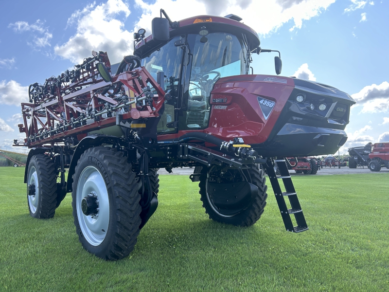 2024 Case IH PATRIOT 4350 Sprayer/High Clearance