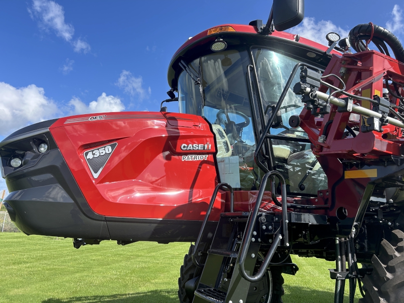 2024 Case IH PATRIOT 4350 Sprayer/High Clearance