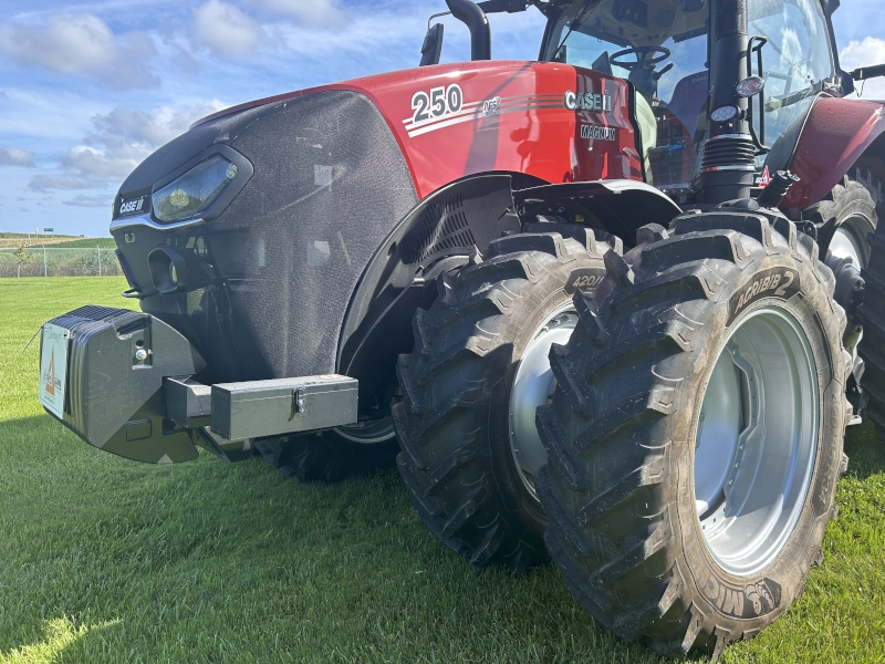 2024 Case IH MAGNUM 250 Tractor