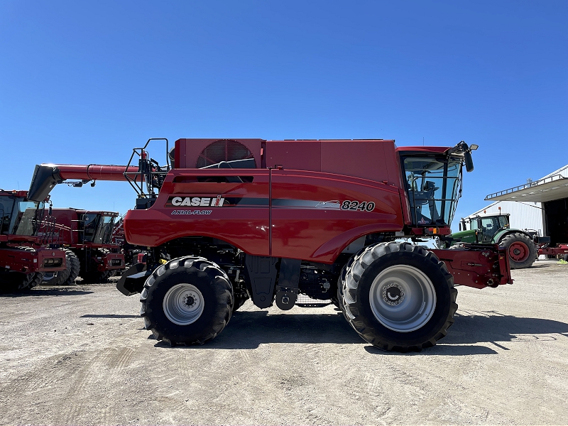 2017 Case IH 8240 Combine