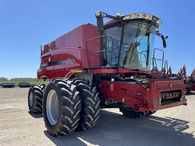 2017 Case IH 8240 Combine