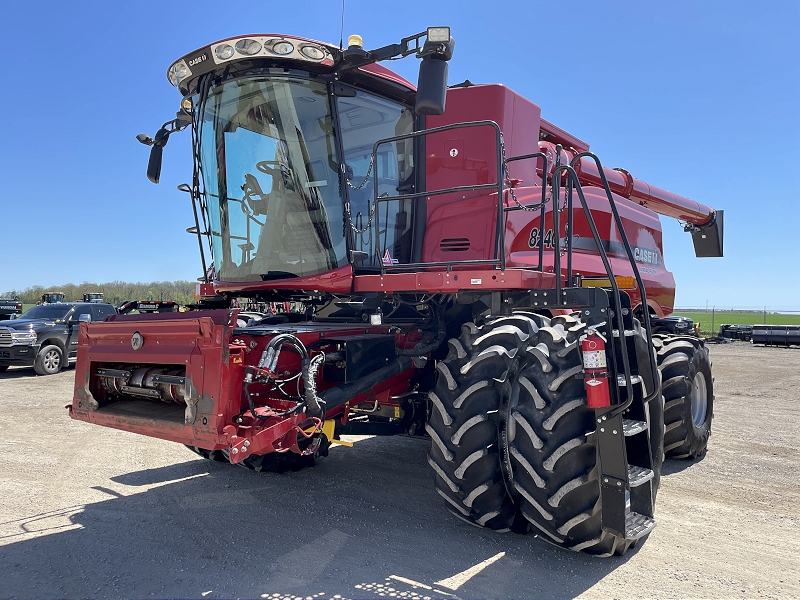 2017 Case IH 8240 Combine