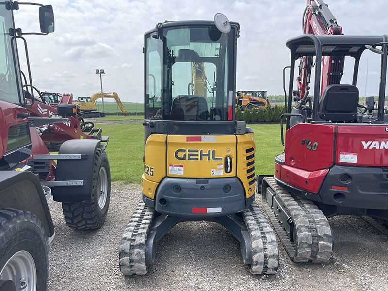 2016 Gehl Z25 Excavator