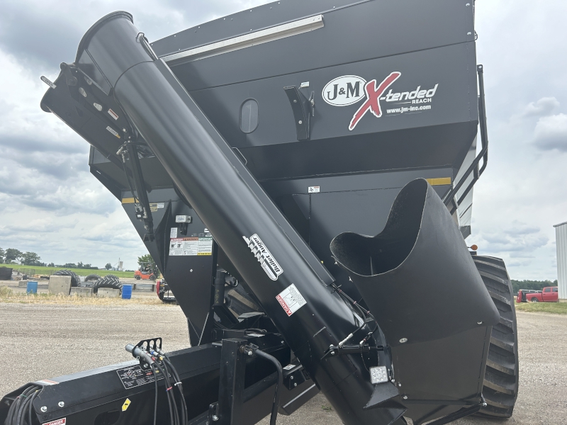 2023 J&M 1112-20S Grain Cart