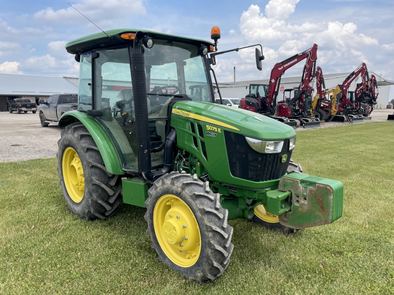 2021 John Deere 5075E Tractor