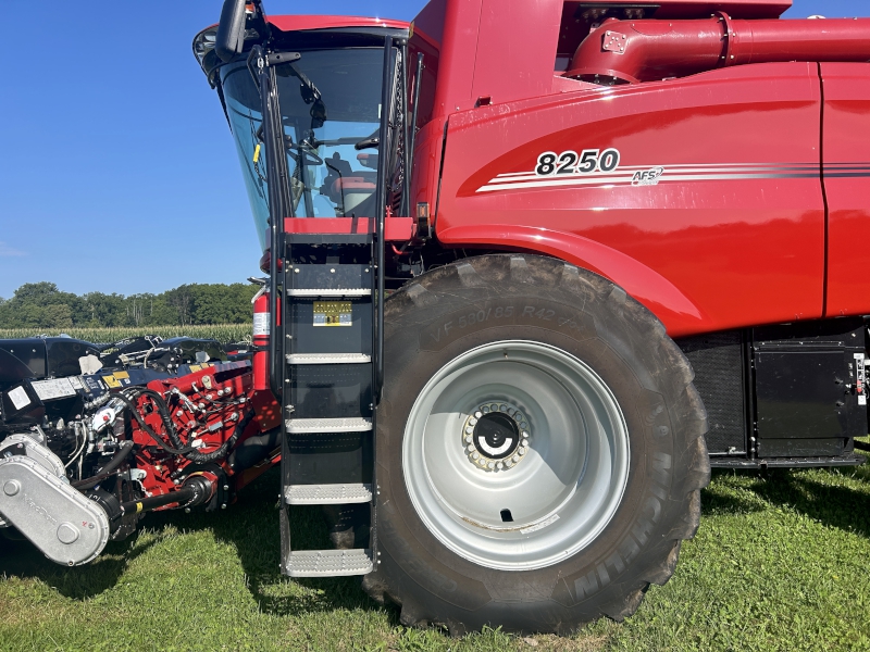 2023 Case IH 8250 Combine