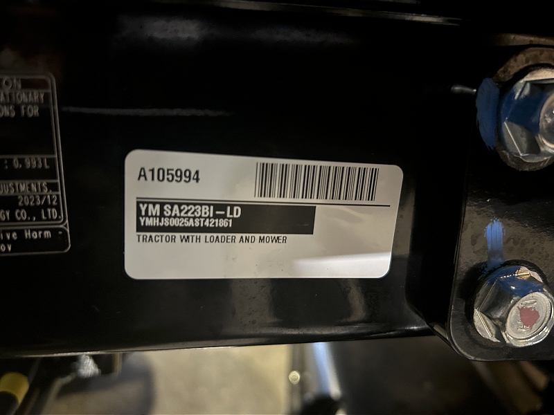 2025 Yanmar SA223BI-LD Tractor