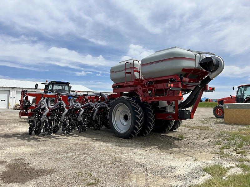 2025 Unverferth 2130DT Strip Till